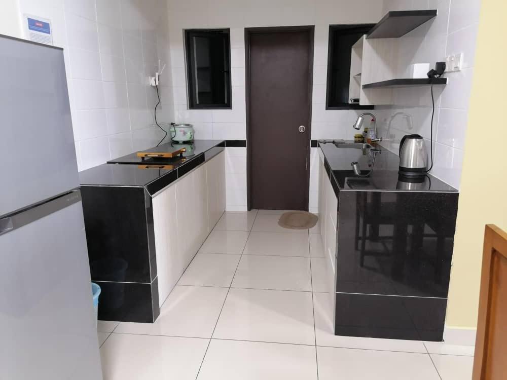 Landmark Residence 2 Service Apartment 5Min To Mrt 20Min To Kl Каджанг Стая снимка